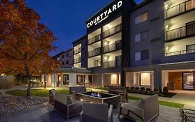 Courtyard By Marriott Cincinnati Airport